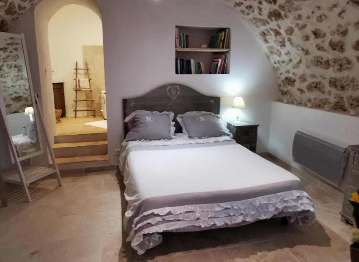 La Bastide Du Capelier - Chambre Bed & Breakfast Салерн Екстериор снимка